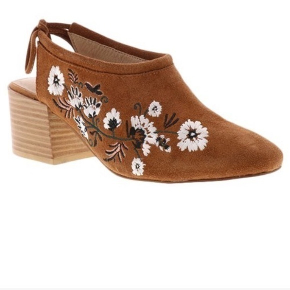 COPY - NIB-Sbicca Boho Floral Suede Mule
